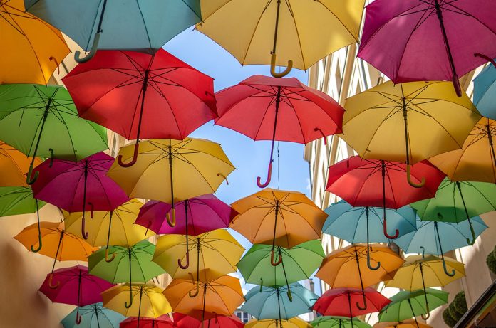 Do umbrella company employees need to submit a self-assessment tax return?